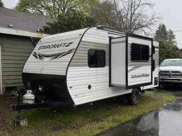 2022 Jayco StarCraft Travel trailer rental in Monroe, WA