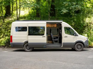 2021 Mercedes-Benz Sprinter Camper van rental in Portland, OR