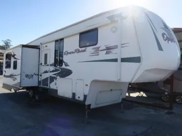 2008 Pilgrim International Inc Open Road Fifth-wheel rental in Safford, AZ