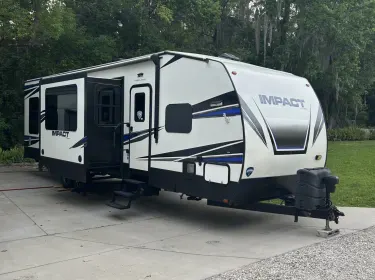 2018 Keystone Impact Toy hauler rental in Jacksonville, FL