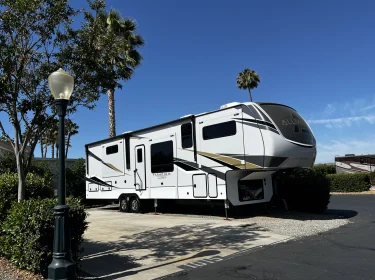 2022 Alliance RV Paradigm Fifth-wheel rental in Anaheim, CA