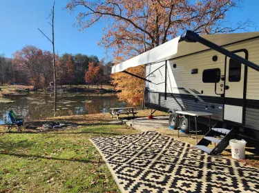 2024 Jayco Jay Flight Travel trailer rental in Winchester, KY