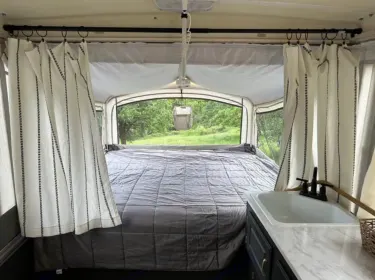 2002 Coleman Grand Tour Travel trailer rental in Corvallis, OR