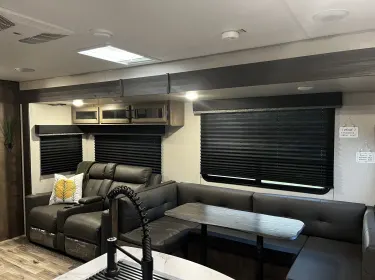 2021 Venture SPORTTREK 332VBH Travel trailer rental in Louisburg, NC