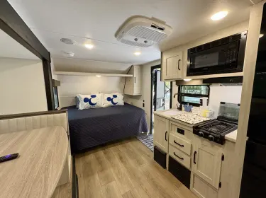 2025 Forest River puma Travel trailer rental in Tavares, FL