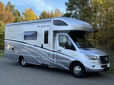 2023 Winnebago Navion Class B rental in Wadsworth, OH