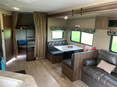2017 Dutchmen Coleman Lantern Travel trailer rental in Mountain View, AB