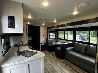 2023 Highland Ridge RV Range Lite Travel trailer rental in Calabash, NC