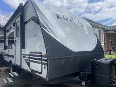 2021 Dutchmen Kodiak Cub Travel trailer rental in Sundre, AB