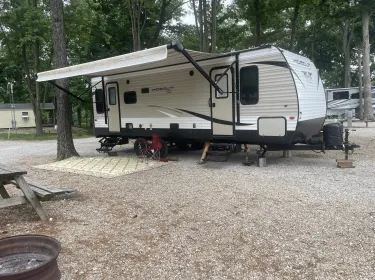 2018 Keystone RV Hideout LHS Travel trailer rental in Milmine, IL