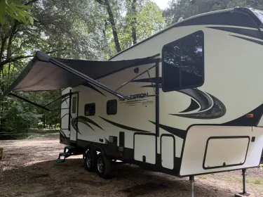 2020 Grand Design Reflection Fifth-wheel rental in Vicksburg, MS