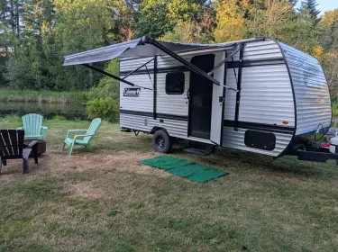 2025 Coleman 17B Travel trailer rental in Rochester, WA
