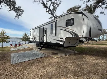 2022 Forest River Sabre Fifth-wheel rental in Canton, TX