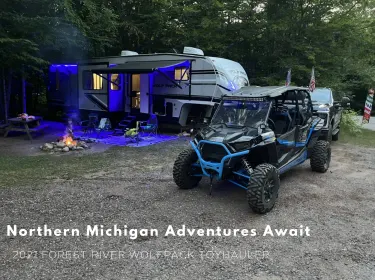 2021 Forest River Cherokee Wolf Pack Toy Hauler Fifth-wheel rental in South Boardman, MI
