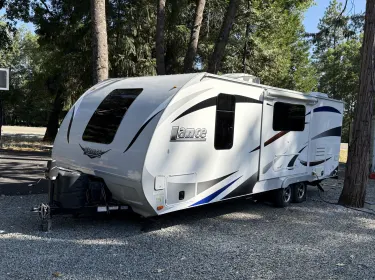 2017 Lance Manufacturing Lance Manufacturing Trailer Travel trailer rental in Foresthill, CA