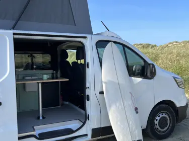 2022 Renault Trafic Camper van rental in Vincennes