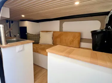 2024 Renault Trafic Camper van rental in Vincennes