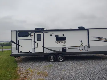 2019 Forest River Rockwood Ultra Lite Travel trailer rental in Ronks, PA