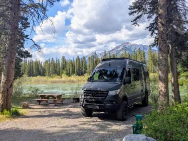 Where Can I Rent a Mercedes Sprinter Van: Top Trusted Rentals