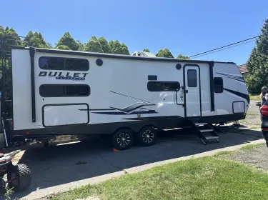 2024 Keystone RV Bullet Crossfire Travel trailer rental in Yakima, WA