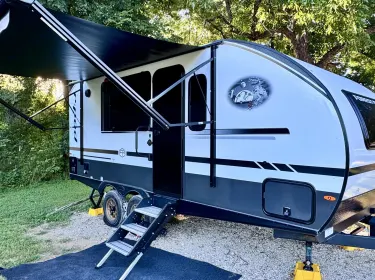 2025 Forest River R-Pod 197 Travel trailer rental in Granbury, TX