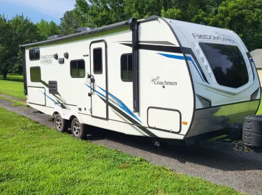 2023 Coachmen Freedom Express Ultra Lite 257BHS Travel trailer rental in PRINCE FREDERICK, MD