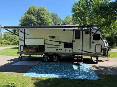 2016 Forest River Rockwood Mini Lite Travel trailer rental in Toledo, OH