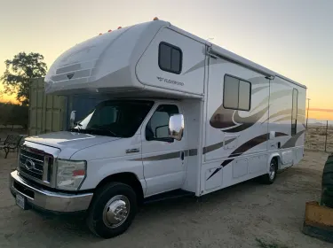 2012 Jamboree Sport Class C rental in Tehachapi, CA