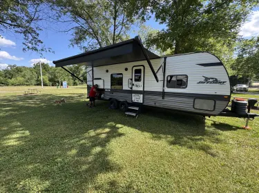 2024 Jayco Jay Flight SLX Travel trailer rental in Rockton, IL