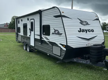 2022 Jayco Jay Flight SLX Travel trailer rental in Sedalia, MO