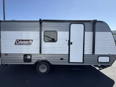 2024 Coleman Lantern 17b Travel trailer rental in Rainier, OR