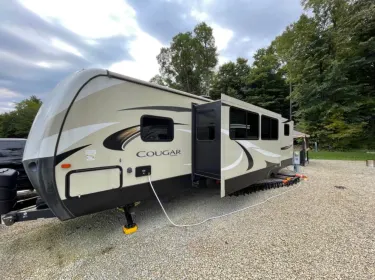 2019 Keystone RV Cougar Travel trailer rental in Neoga, IL