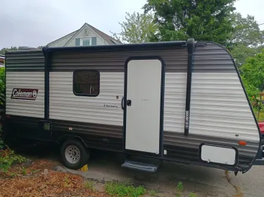 2021 Keystone RV Coleman Lantern 17B Travel trailer rental in Lincoln, RI