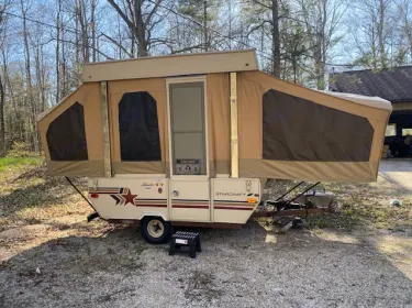 1989 Starcraft 302-20 Travel trailer rental in Ellison Bay, WI