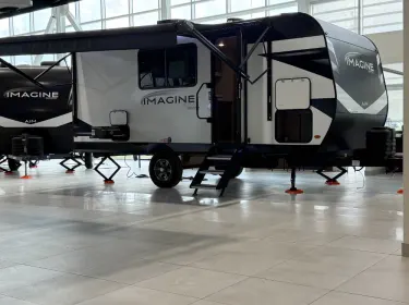2023 Grand Design Imagine AIM Travel trailer rental in Laval, QC