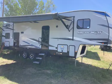 2022 Forest River Cherokee Arctic Wolf Fifth-wheel rental in Choteau, MT