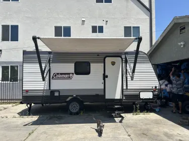 2021 Dutchmen Coleman Travel trailer rental in Los Ángeles, CA
