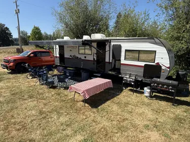 2025 Forest River Campsite reserve 26CJ Travel trailer rental in Puyallup, WA