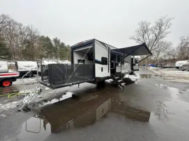 2023 Forest River Rockwood High Wall Truck Camper rental in Covington, KY