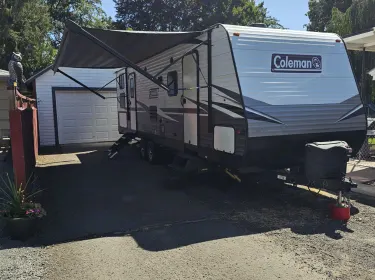 2021 Dutchmen Coleman Lantern Travel trailer rental in Waitsburg, WA