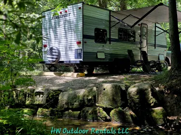 2020 Gulf Stream Kingsport Travel trailer rental in Columbia City, IN