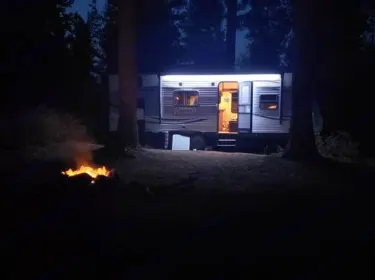 2015 Dutchmen Coleman Lantern Travel trailer rental in Meridian, ID