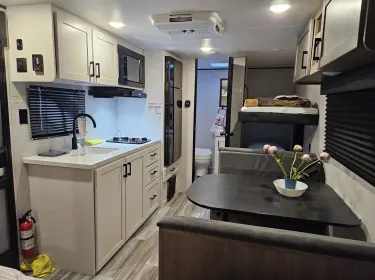 2025 Jayco Jay Flight 175BH Travel trailer rental in Davie, FL