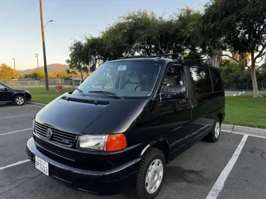 2000 Volkswagen T4 Multivan Camper van rental in San Marcos, CA