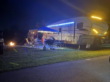 2024 Keystone RV Cougar Fifth-wheel rental in Orlando, FL
