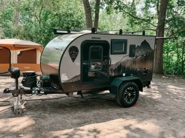 2025 Skinny Guy Campers Armor 10LT Travel trailer rental in Angus, ON