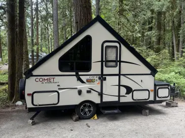 2014 Starcraft Comet Folding trailer rental in Nanaimo, BC