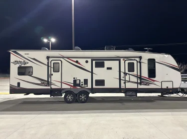 2017 Cruiser Rv Corp Stryker Toy hauler rental in Decatur, TX