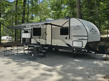 2022 East to West Della Terra Travel trailer rental in Appling, GA