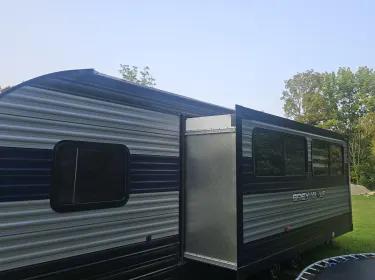2021 Forest River Cherokee Grey Wolf Travel trailer rental in New Vineyard, ME